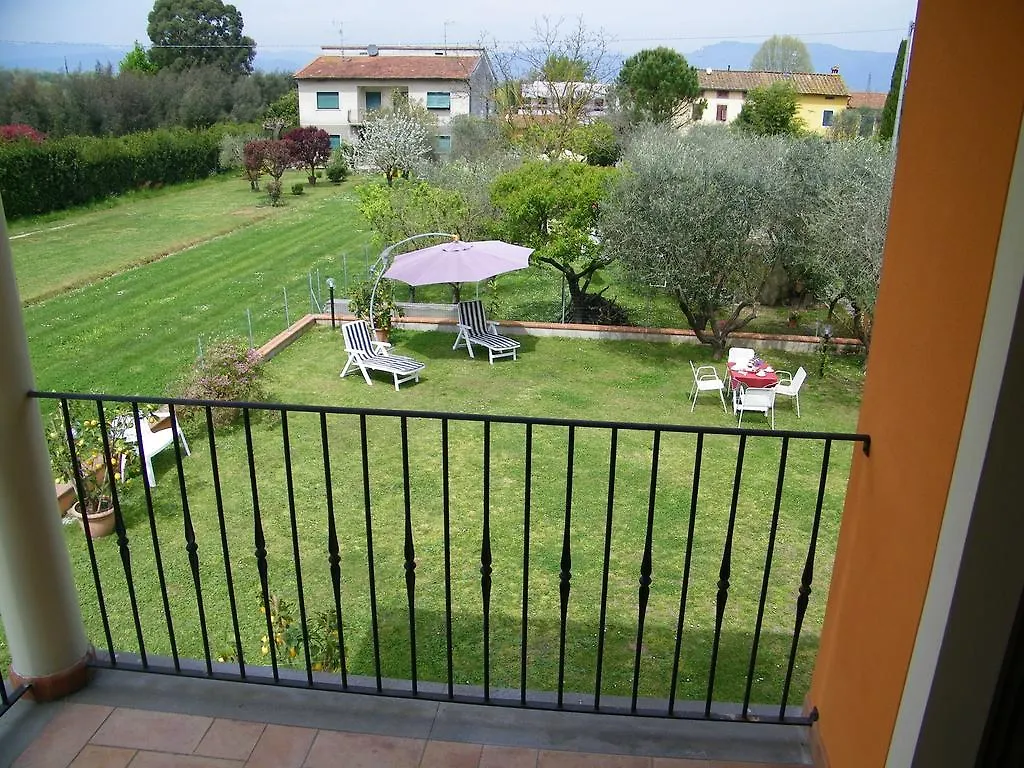 Triolivo B&B Lucca 0*,  Italia