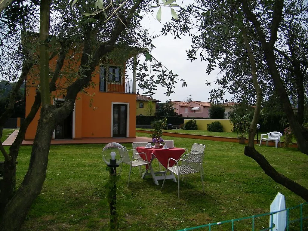 Triolivo B&B Lucca Bed & Breakfast